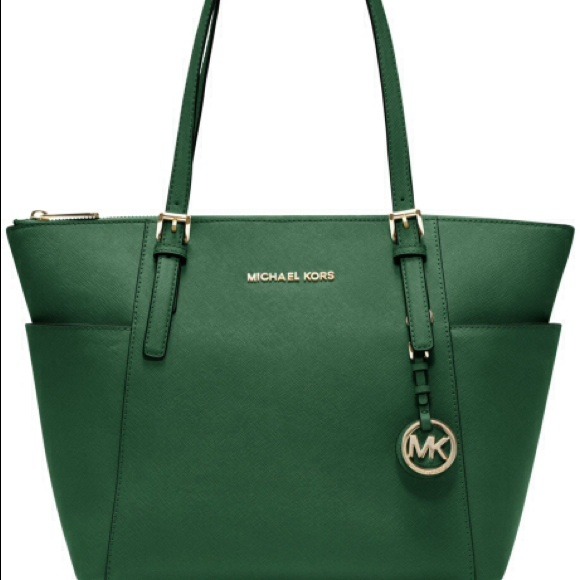 Questions? 😍😍Email poshm09@gmail.com - Picture 4 of 4