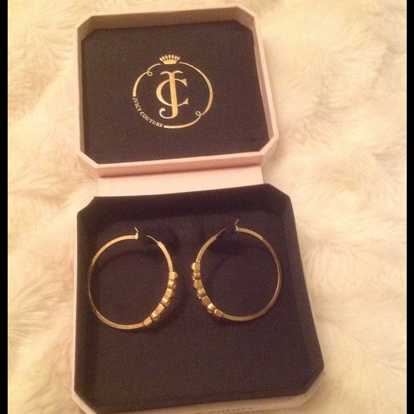 ** SOLD** NWT Juicy Couture Pyramid/CZ Hoops