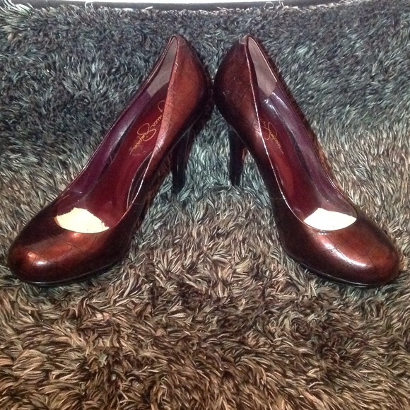 JS Layla Wine Red Round Toe Platform Pumps Sz 9.5 - Picture 3 of 4