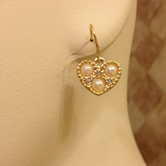 ❤️Pearled Heart Necklace/Earring Set❤️ - Picture 2 of 3