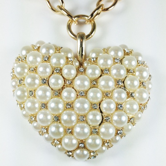 ❤️Pearled Heart Necklace/Earring Set❤️ - Picture 3 of 3