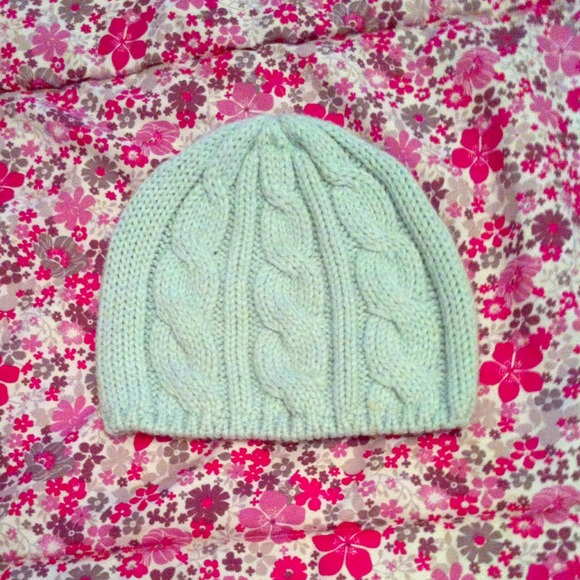⛔️SOLD⛔️ Pastel Green Knit GAP Beanie