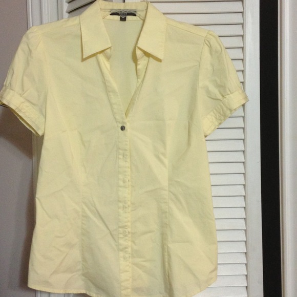 Express lt yellow top