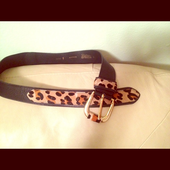 Leopard print belt!