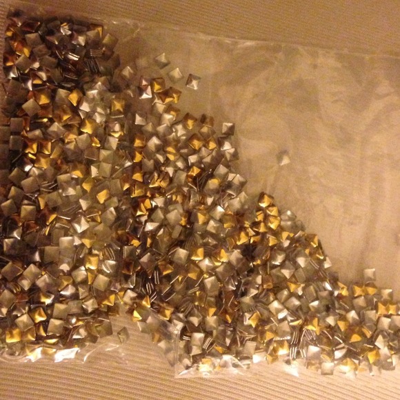 Gold & Silver Pyramid Nail Studs