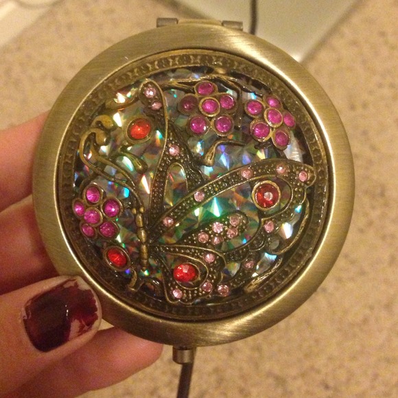 Beautiful butterfly crystal detail compact mirror