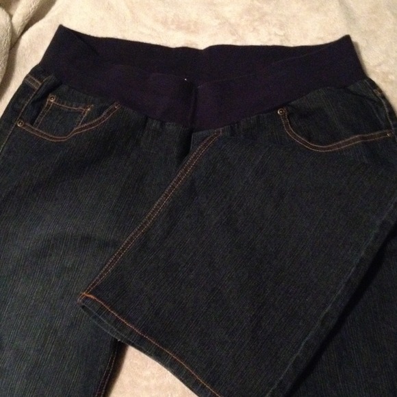 Maternity jeans! - Picture 2 of 2