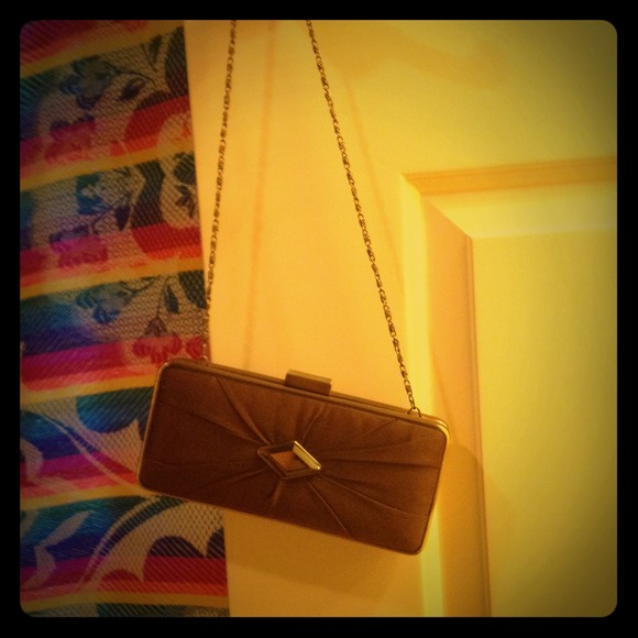 Brown clutch