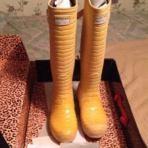 Authentic & Rare Jimmy Choo Hunter Croc Boots
