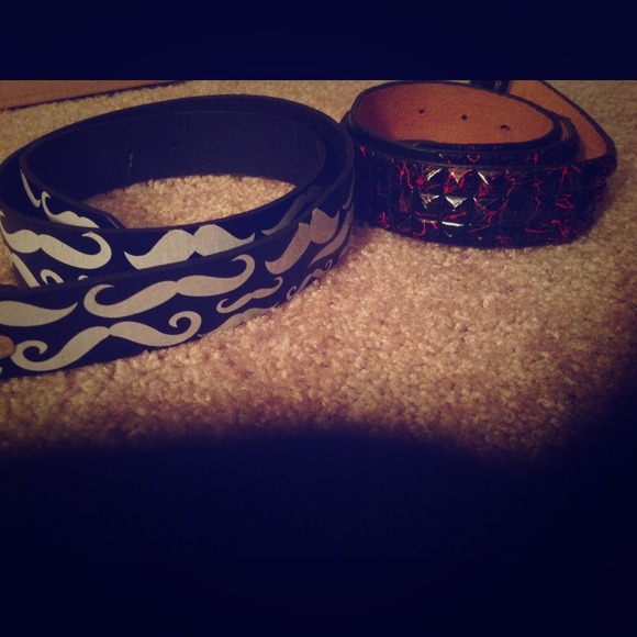 belts. - Picture 1 of 1