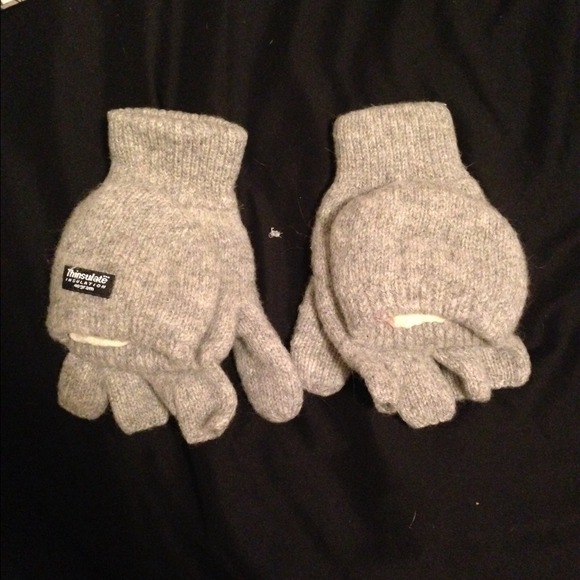 ❌SOLD❌Gray mittens