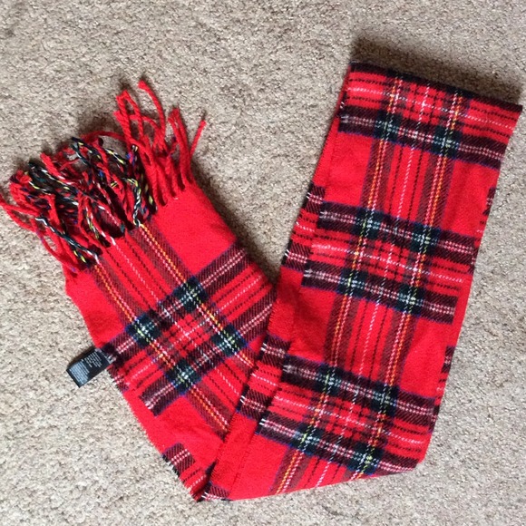❌SOLD ON VINTED❌ Black and red plaid pattern frin