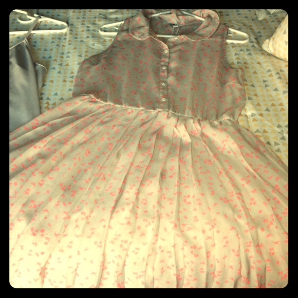 Volcom pleated dress