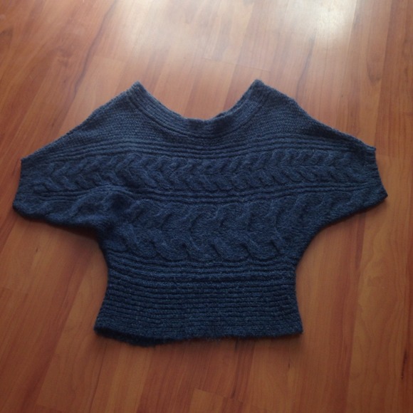 ❌SOLD❌Free People Off Shoulder Sweater SZ S