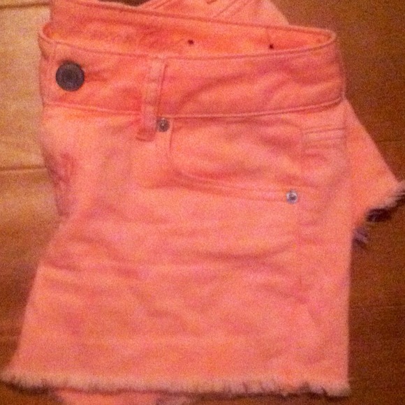Neon orange denim shorts - Picture 2 of 3