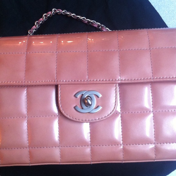 👏💃Host's Pick🍸👏Authentic CHANEL Clutch bag - Picture 3 of 4