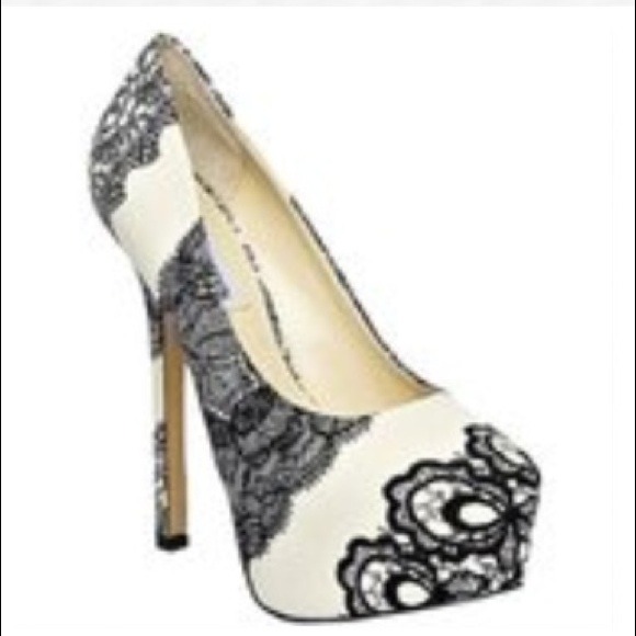 NWOT Steven Madden Déjà Vu heels - Picture 1 of 2