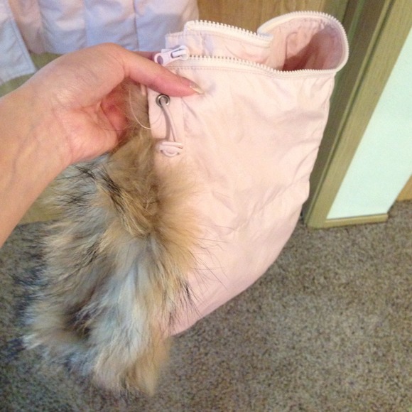 Feather Jacket - Picture 3 of 4