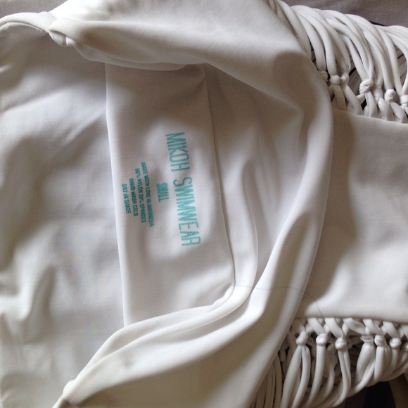 ❌SOLD❌ Mikoh WHITE GALAPAGOS - Picture 2 of 2