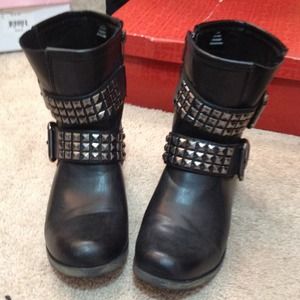 ❗️Reduced❗️Black boots with studs and buckles