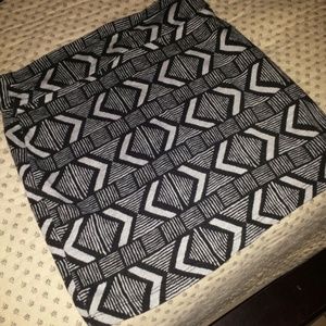 Forever 21 aztec skirt