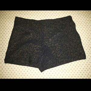 Leopard gold shorts