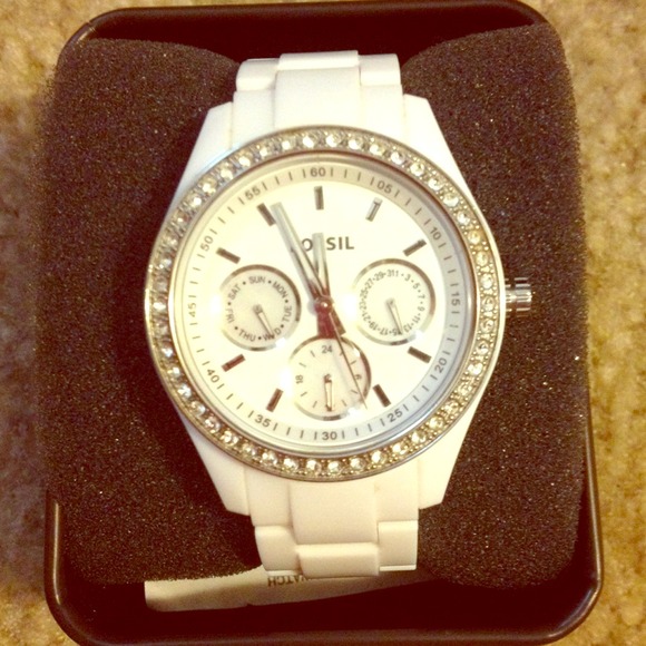 ReserveFossil watch plus henri bendel tote bundle