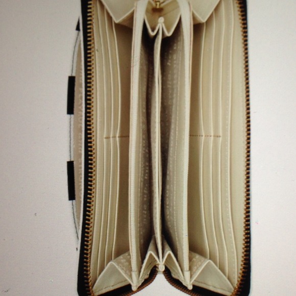 🎀HP🎀Authentic Kate Spade Wallet - Picture 2 of 4