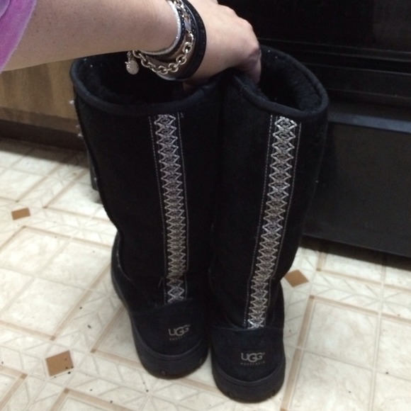 ❌SOLD ON EBAY❌Tall Black Ultimate style Uggs.
