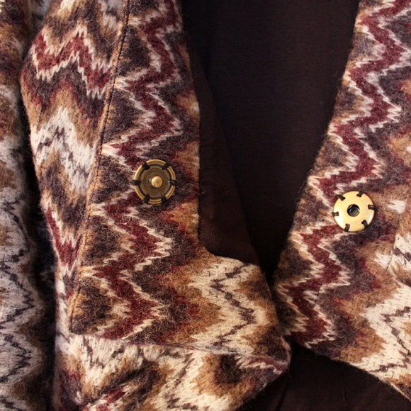 🎉HP🎉Mike Gonzalez Zig-Zag Crop Warm Snap-Front Jacket - Picture 4 of 4