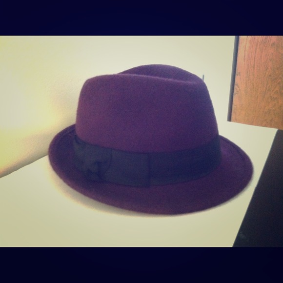 Purple fedora