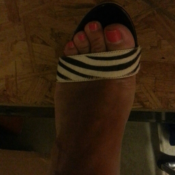 Heel - Picture 2 of 4