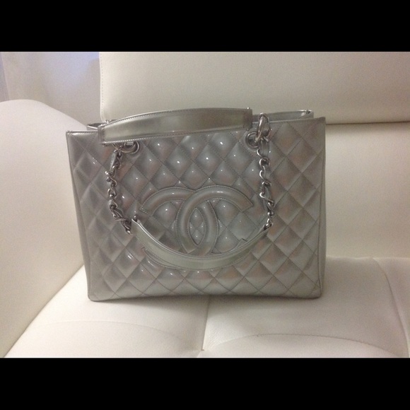 ⛔️SOLD⛔️GST limit edition patent silver leather!!!