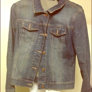 denim jacket and true religion shoe bundle