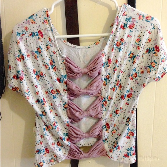 American Rag crop top! - Picture 4 of 4