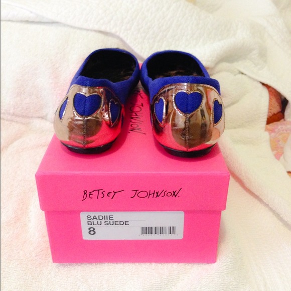 Betsey Johnson flats! - Picture 2 of 3