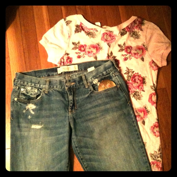 Abercrombie & Fitch Distressed Jeans W 27 L 33