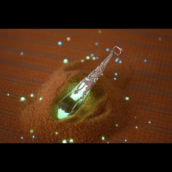 Superman’s Kryptonite- Glow in the dark Necklace