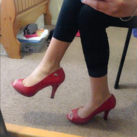 Fergie red heels ❗️👠 - Picture 3 of 3