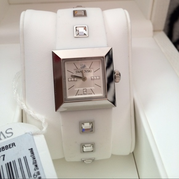 π―Auth Swarovski woman watch - Picture 2 of 4
