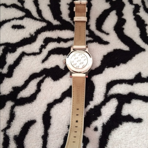 💯Auth Swarovski woman watch - Picture 3 of 4