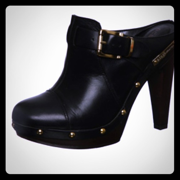 BCBG generation Millard leather clogs