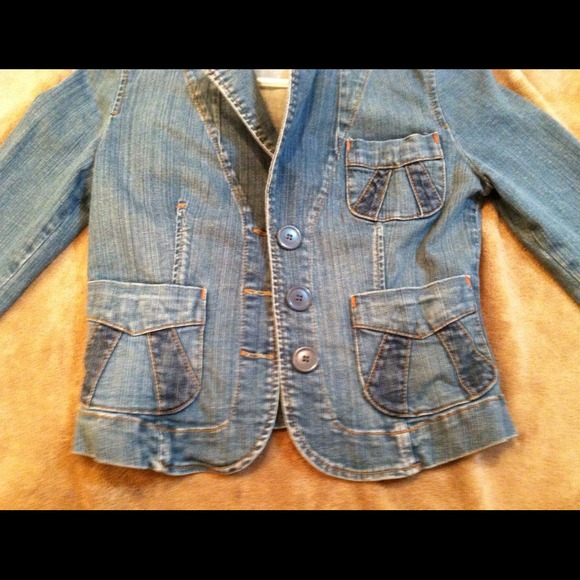 Denim jacket - Picture 2 of 3