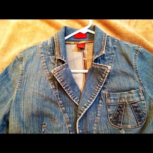 Denim jacket - Picture 3 of 3