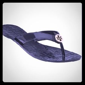 🌟Tory Burch Thora Patent leather thong sandal🌟