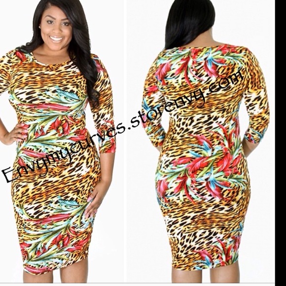 ❌Sold❌ Dress - Picture 3 of 3