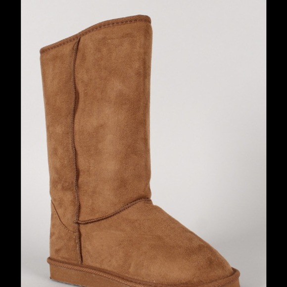 💋LAST CHANCE💋 Gorgeous Ugg Style Boots - Picture 3 of 4