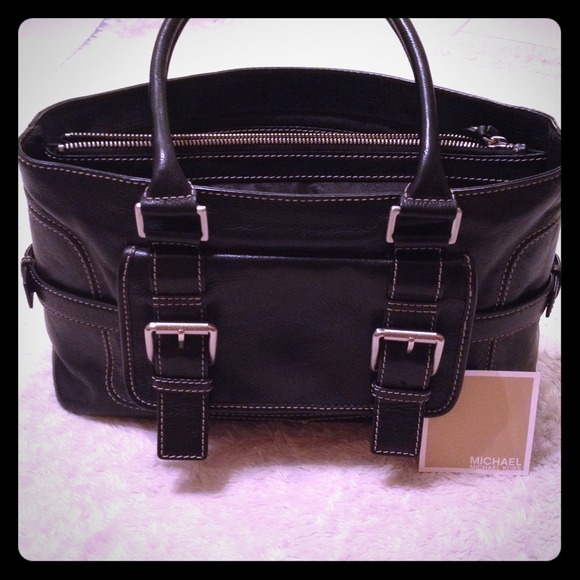 Black Leather Michael Kors Purse
