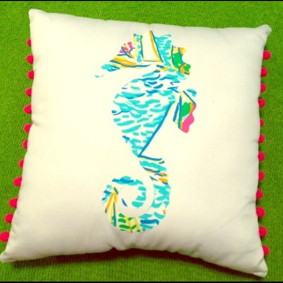 Bundle of lilly pillows