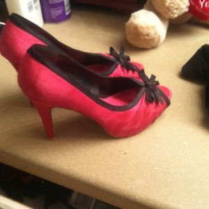 Pink and black heels! Worn twice!